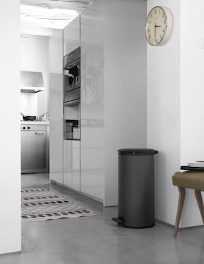 Bote de basura Keter Pedal Bin 30L de polipropileno